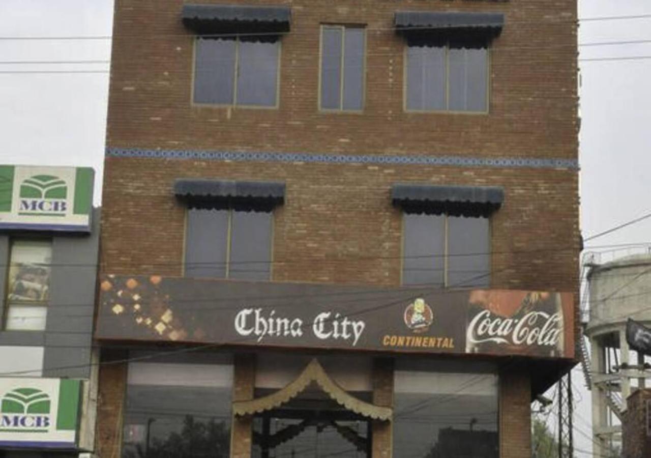 Rajone Hotel Faisalabad Exterior photo